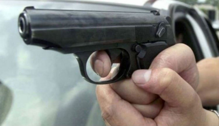 Csak pisztolylövésekkel sikerült megállítani egy autóst Szatmárnémetiben