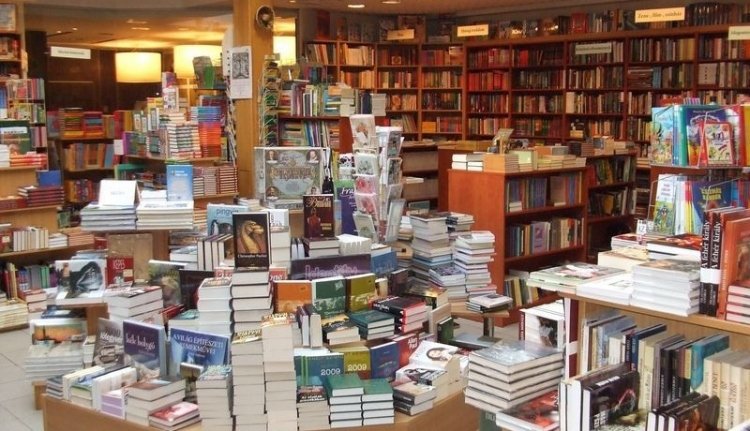 A segítségünkkel bővítené magyar nyelvű könyvállományát a Kolozs megyei könyvtár