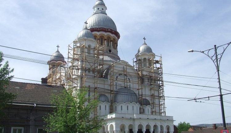 Kormányzati kampánytámogatás ortodox templomépítésekre