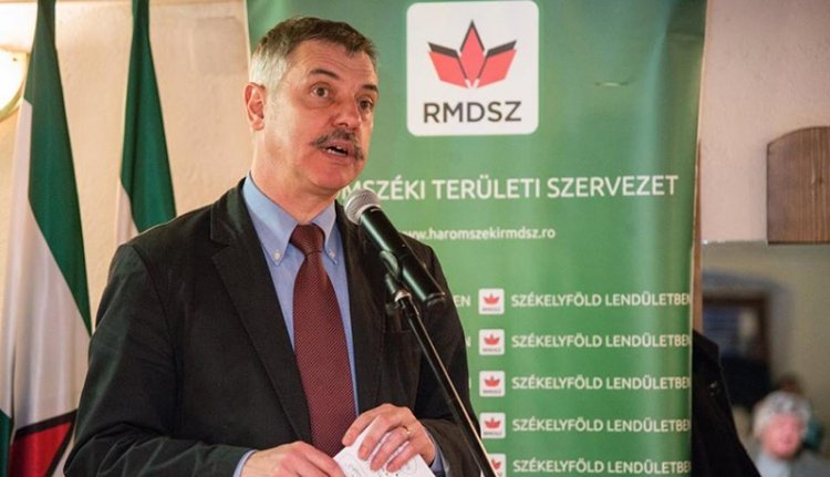 Fordítókkal fordítana a nyelvi jogok alkalmazásán Tamás Sándor