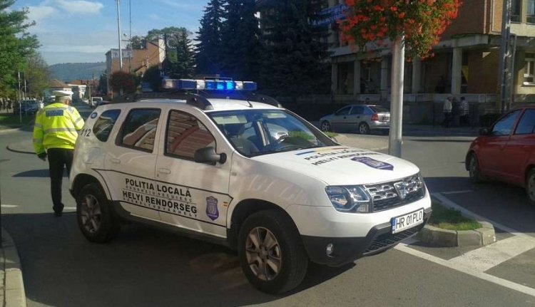 Már nincs baj az udvarhelyi járőrkocsival, pedig több rajta a magyar felirat
