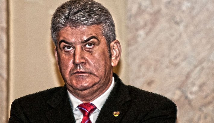 Két méterre az élettől. Gabriel Oprea élete és kora