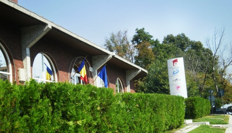 Johannis inkább védi az Antennákat, mint Cioloș