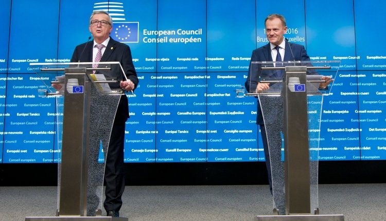 Migránsválság: közös akciókat akar az EU vezetése, de marad a kvóta