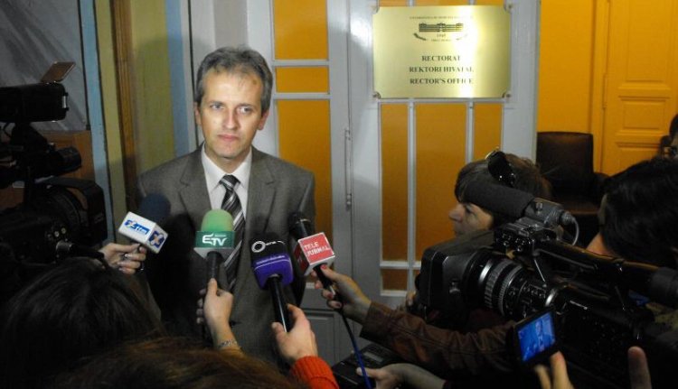 Lemondanának a MOGYE magyar oktatói