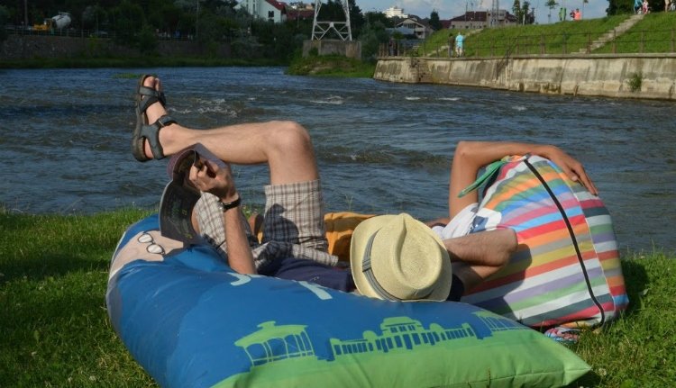 Már nem vonzza a külföld a romániai fiatalokat?