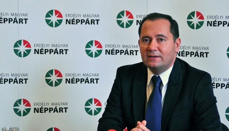 Szilágyi: továbbra is támogatjuk Soós Zoltánt, de ne RMDSZ-es pártkampányt folytasson