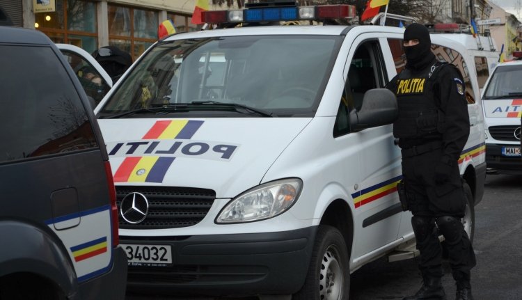 Rendőrök lőttek egy autóra Bukarestben