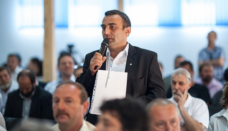 Néppárt: Sorbán Attila jogtalanul használja a választmányi elnök címet