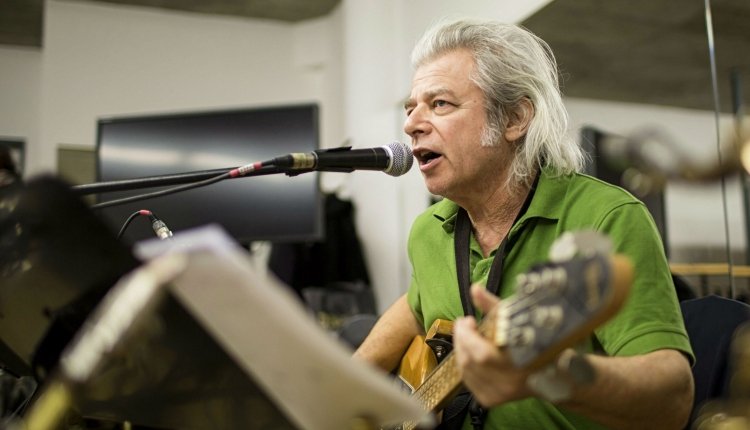 Elhunyt Somló Tamás