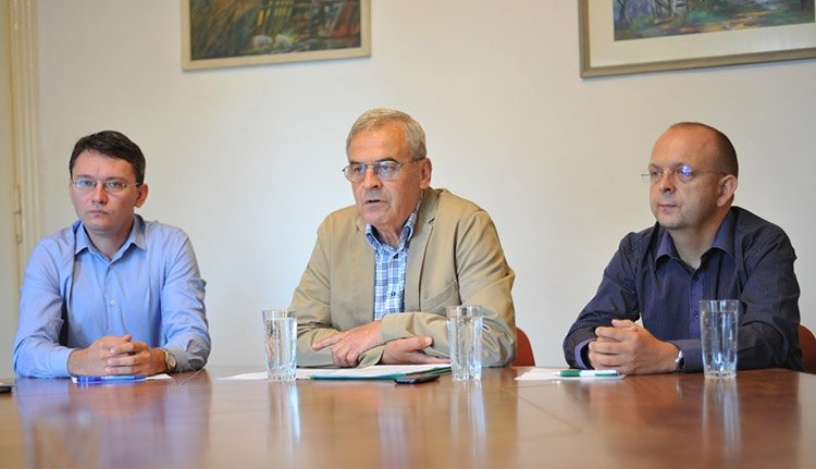 Tőkés: az erdélyi magyar állampolgárok vegyenek részt a kvótareferendumon