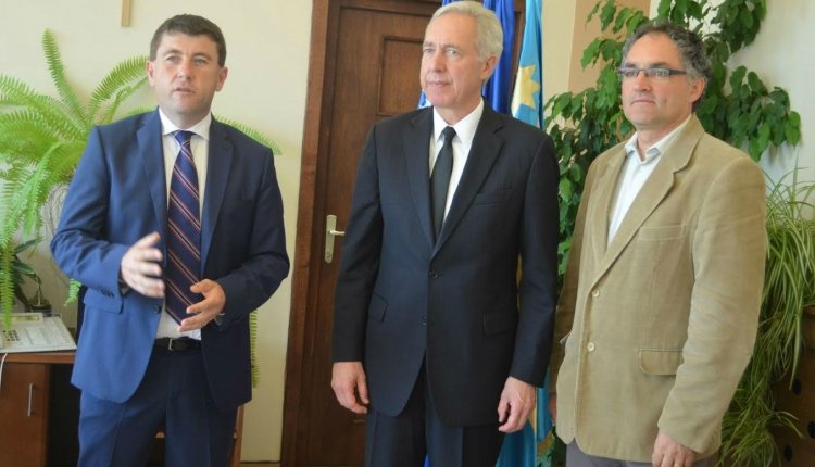 A székelyeknél tájékozódik az amerikai nagykövet