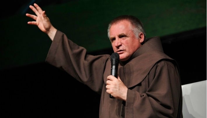 Böjte atya is részt vesz a kvótanépszavazáson