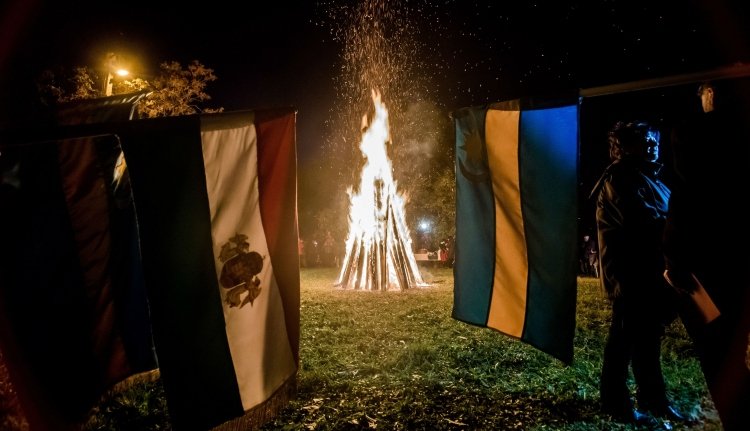 Nem csak a Székelyföldön gyúlt őrmáglya az autonómiáért