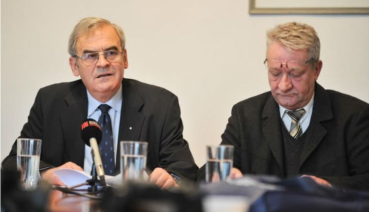 Tőkés az RMDSZ-t támogató fideszes politikusokat bírálja