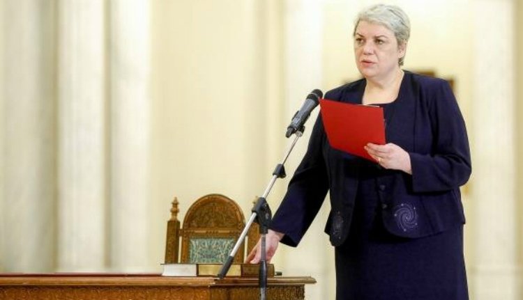 A véreskezű szír diktátor tisztelője Sevil Shhaideh férje