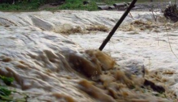 Nem szelídülnek az áradások Erdélyben