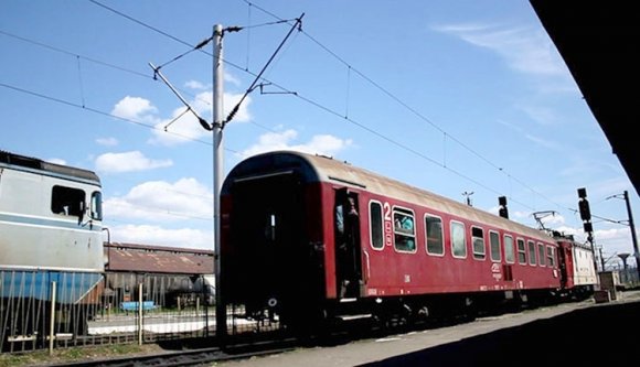 És a kampányvonatból nincs kiszállás: meglebegtette a diákok ingyenes utaztatását a miniszter