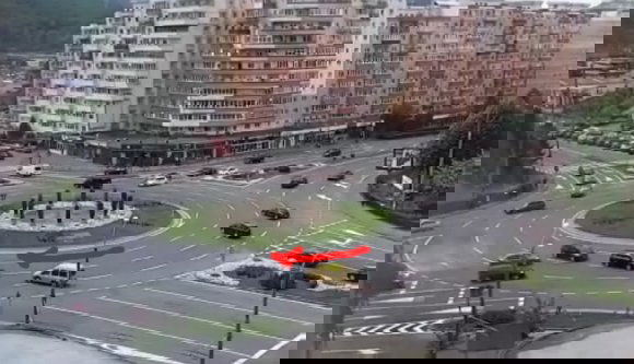 Ilyen, amikor egy sofőr Brassó közepén úgy érzi, Angliában van (VIDEÓval)