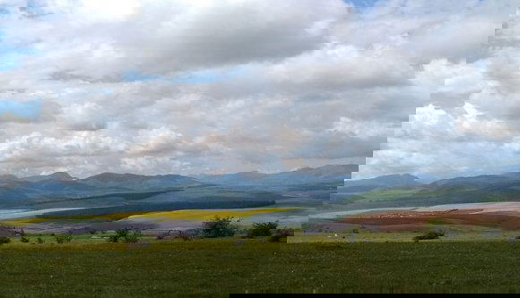 Ma is folytatódik április