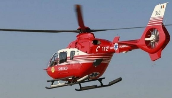 Mentőhelikopterrel hoztak le a hegyekből egy fiatalt, akinek hasmenése van