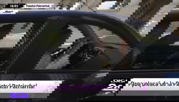 Ferenc a Loganban – mély benyomást tett a pápai egyszerűség a nagy emberek Mercedeseihez szokott Bukarestben