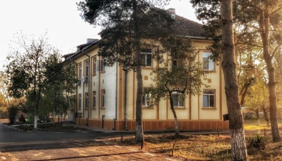 Visszakövetelte a sebésztől a zsebbe dugott pénzt az elégedetlen páciens (VIDEÓval)