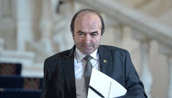 Rektorként szégyent hoz az egyetemre – diákok mondatnák le Tudorel Toadert