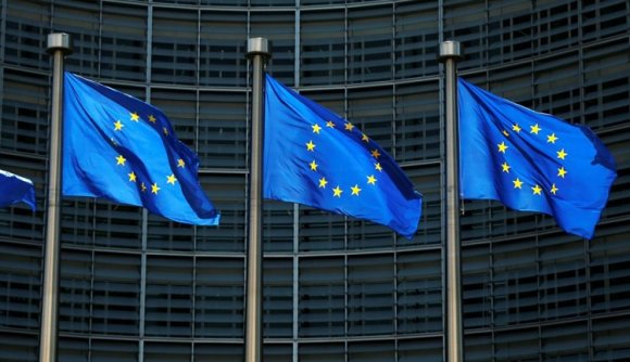 Az Európai Bizottság kicsit megbökte Romániát. Nem, nem az úzvölgyi incidensek miatt