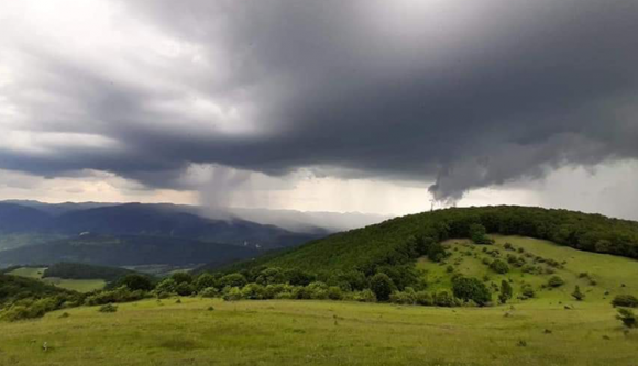 Erdélyen kívül bárhol elázhatunk ma