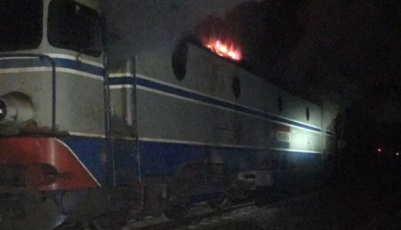Égett a Bukarest-Temesvár járat mozdonyvezetőjének keze alatt a munka. Szó szerint