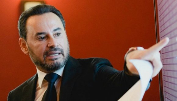 Falcă lecserélte az aradi polgármesteri széket egy jó kis zsíros EP-képviselői mandátumra