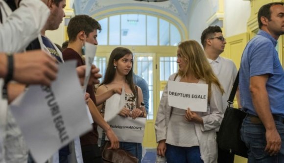 MOGYE: az egyetlen előrelépés, hogy a megszokottnál higgadtabb hangnemben tárgyaltak a felek