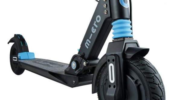 Ráengednék az úttestre az elektromos rollereket. Szabályosan