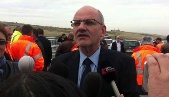 Annyit beszélt össze-vissza az autópálya-építésről, hogy repülhet állásából az útügyi igazgató