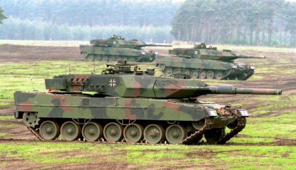 Ha már Magyarország Leopard harckocsit vesz, akkor Romániának is az kell