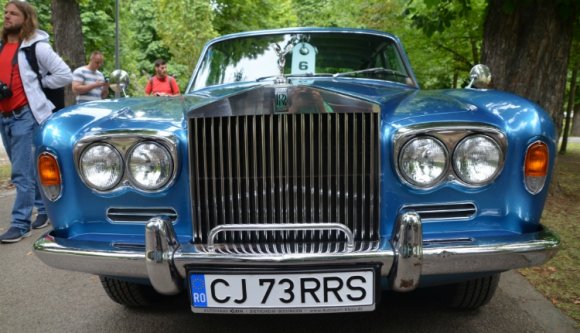 A szép autóknál csak a szép, izé, személyek szebbek. Vagy fordítva (FOTÓK)