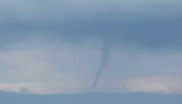 Már nem csak a medvék és a hideg, hanem tornádók miatt is aggódhatnak a Székelyföldön