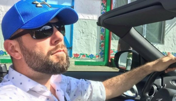 Az emberek, ha meghalnak, ha nem, az egészségbiztosítási pénztár szóvivője repül az állásából