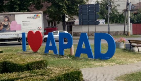Vajon miért „apasztották el” Arad nevét?