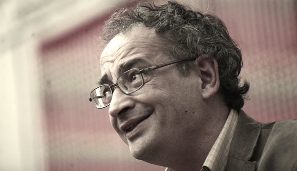 „Románia festői, távoli ország, jó kőművesekkel és szép lányokkal. A kőműveseket túlbecsülik!” (INTERJÚ)