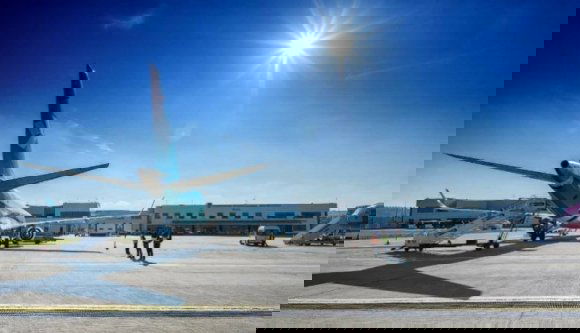 Mutatjuk, hova repülnek a legtöbben a romániai repterekről. Megtalálja a kakukktojást?