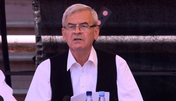 Tőkés László Tusványoson: Erdély ma is ostrom alatt áll!