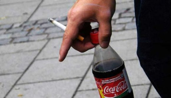 Ön dohányzik, és szereti a cukros üdítőket? Akkor van egy rossz hírünk