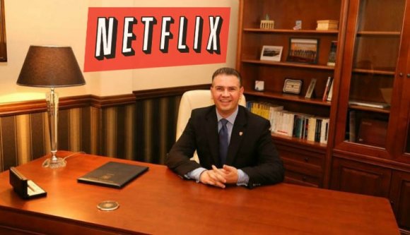 Macskajelmezbe öltözött humanista bankrablót alakít egy PNL-képviselő a Netflix új sorozatában