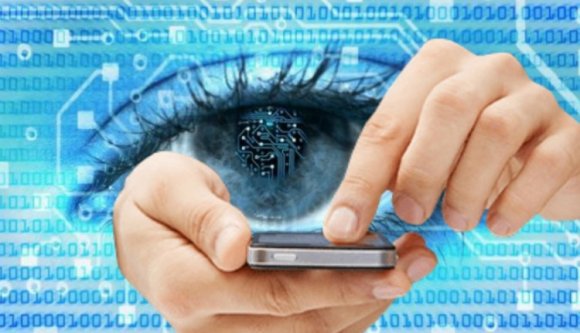 Feltöltőkártyás mobilja van? Készítheti elő a személyijét!