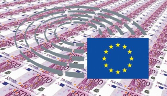 EP-képviselő szeretne lenni? Reméljük jó vastag a bukszája