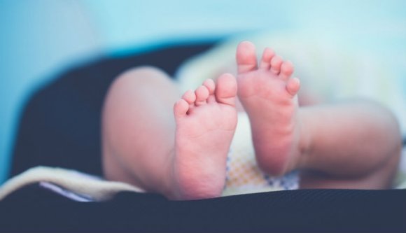 Jó hír is érkezik Szebenből: több mint negyven fertőzött anyuka szült, egyetlen csecsemő sem kapta el a vírust