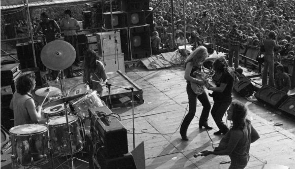 Rock nélkül nincs rendszerváltás – beszélgetés Fodor János történésszel