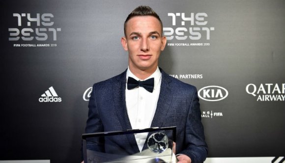 Egy Nagyváradon született, Arad megyében nevelkedett srác máris fölkerült a világ futballjának csúcsára